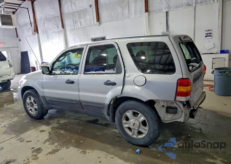 2003 Ford Escape Xlt из США, поврежденный, VIN 1FMYU93193KA43370